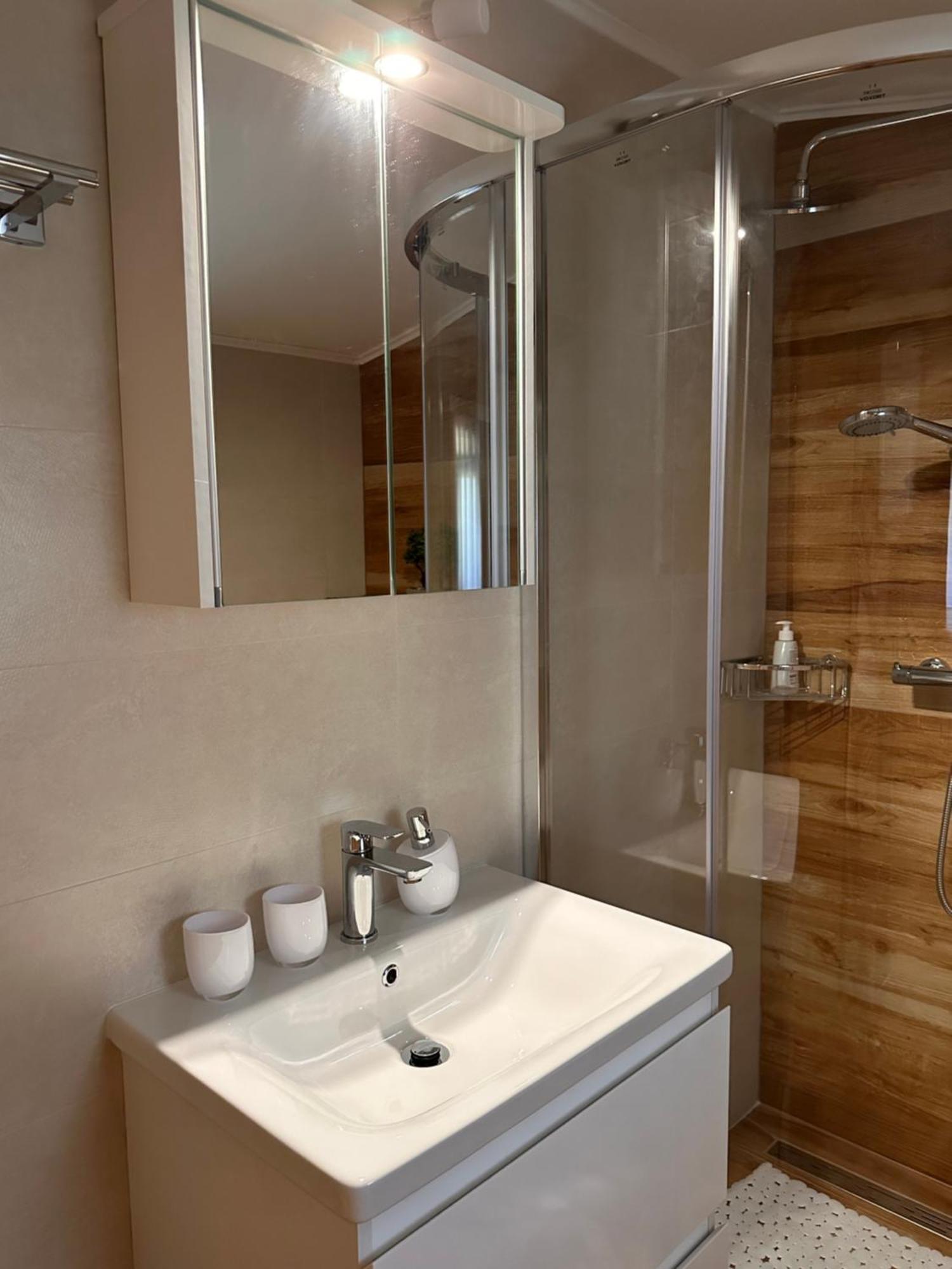Lux Apartments In Downtown Пула Стая снимка